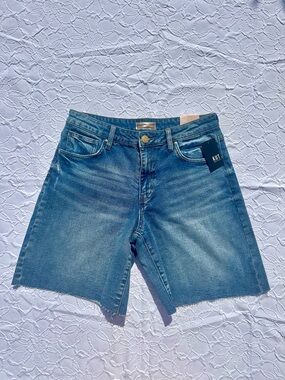 NWT! Kut from the Kloth Hailey High Rise Denim Bermuda Shorts
